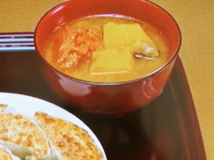 おかずのクッキング かぼちゃとトマトの味噌汁 のレシピby土井善晴 9月30日 おさらいキッチン