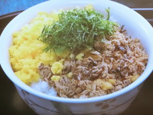 【おかずのクッキング】カツオそぼろご飯 炒り卵とせん切りの紫蘇のレシピ・土井善晴