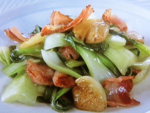 【きょうの料理ビギナーズ】ベーコンとチンゲンサイのにんにく炒めのレシピ・河野雅子