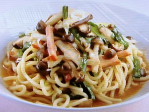 【上沼恵美子のおしゃべりクッキング】きのこと焼き豚の煮込み麺のレシピ・上沼恵美子・石川智之