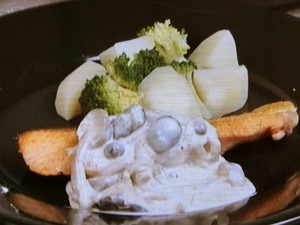 【キューピー３分クッキング】鮭のソテー きのこクリームソースのレシピ・藤井恵