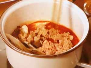 マイタケのカレー風味トマトスープ