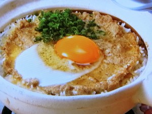 【男子ごはん】豚ひき肉の煲仔飯（ボウジャイファン）のレシピ・国分太一・栗原心平