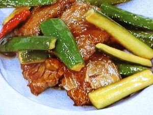 ノンストップのレシピ・キュウリと豚肉のピリ辛炒め
