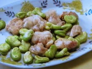 【おかずのクッキング】そら豆と鶏肉の炒めもののレシピ・土井善晴