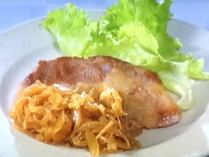 【きょうの料理ビギナーズ】ポークソテー たまねぎソースのレシピ・河野雅子