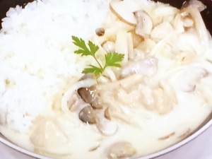 【ノンストップ】あの食材で!?お家で簡単チキンストロガノフのレシピ・検索きょうのおしゃレシピ