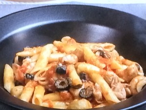 【キューピー３分クッキング】トマトソースの煮込みペンネのレシピ・小林まさみ