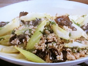 【キューピー３分クッキング】セロリとひき肉のピリ辛炒めのレシピ・藤井恵