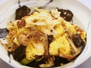 【おかずのクッキング】卵と豚肉の醤油炒めのレシピ・ウー・ウェン