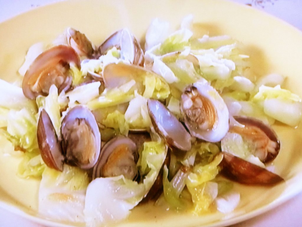 【きょうの料理ビギナーズ】春キャベツとあさりの酒蒸しのレシピ・藤野嘉子