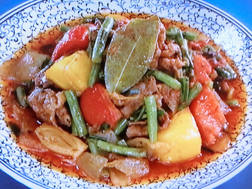 【おかずのクッキング】牛肉といんげんのトマトカレー煮のレシピ・コウケンテツ