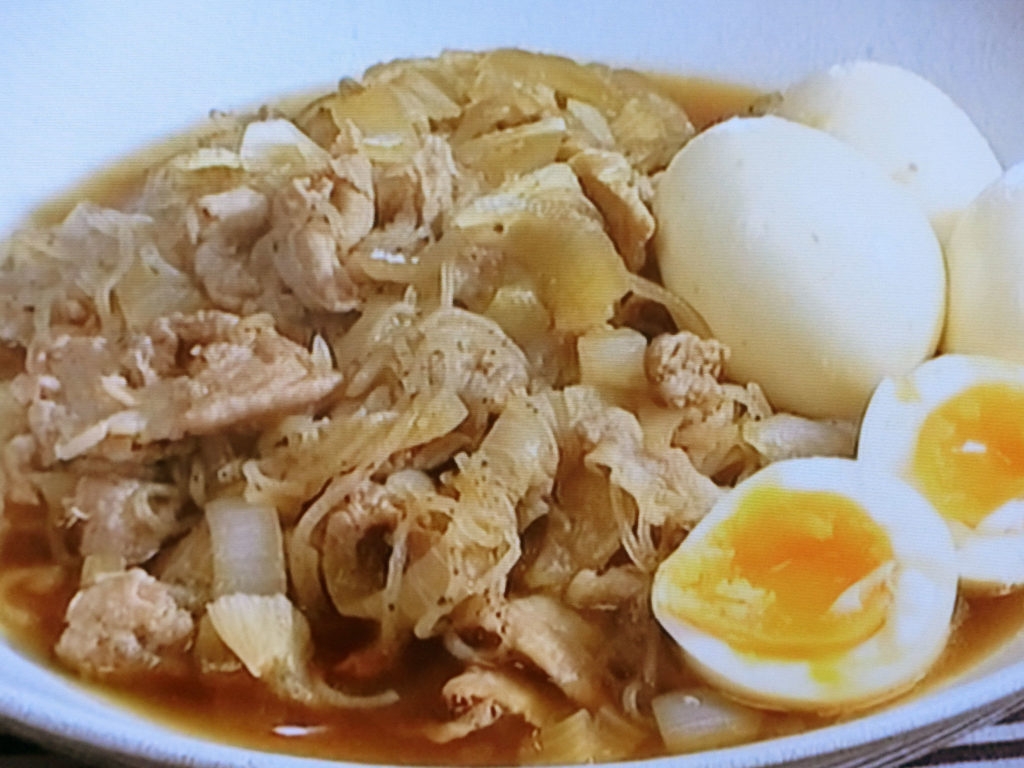 【キューピー３分クッキング】豚肉と玉ねぎのすき煮 半熟煮卵添えのレシピ・石原洋子