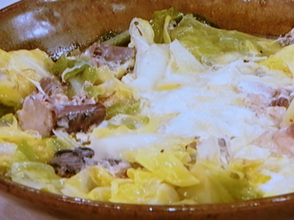 【ひるまえほっと】春キャベツとサバ缶の卵とじのレシピ・きじまりゅうた