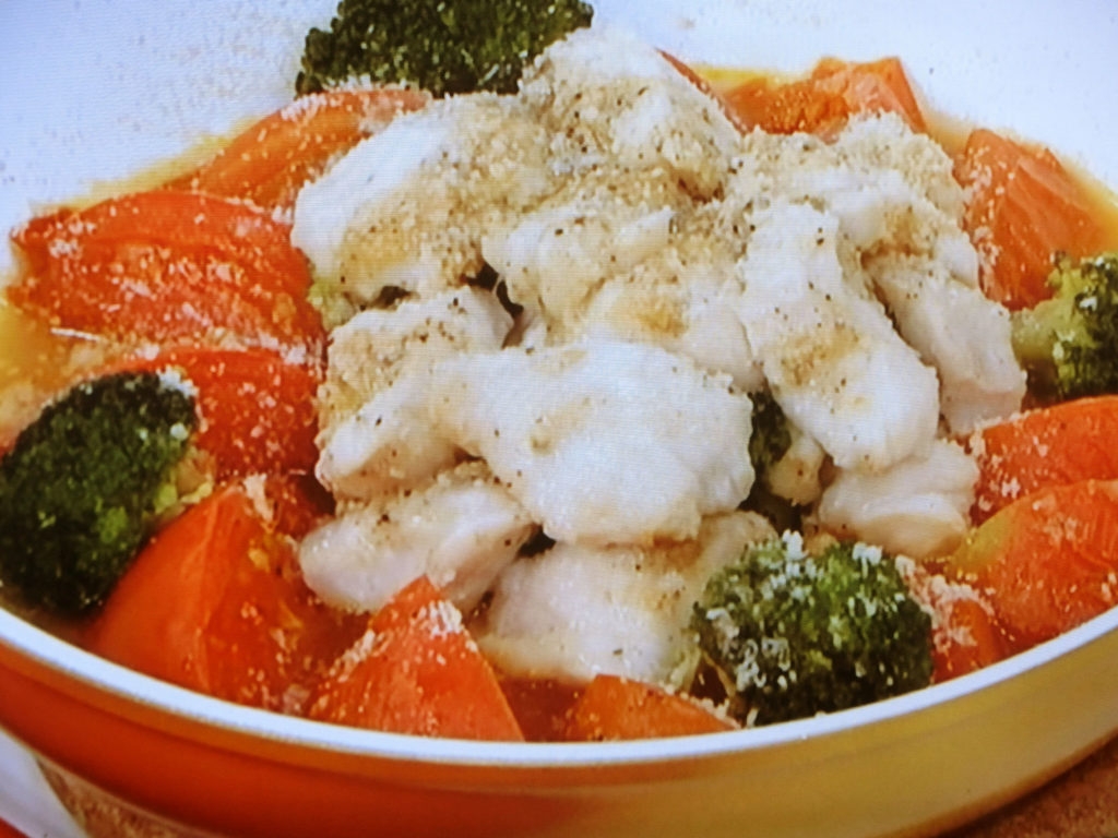 【ノンストップ】鶏胸肉とトマトのフライパン蒸しのレシピ・検索きょうのおしゃレシピ
