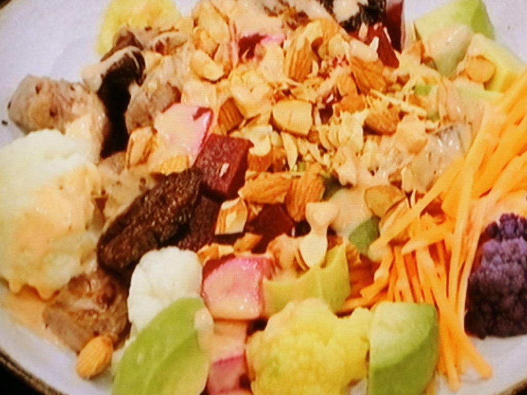 【世界一受けたい授業】カリフラワーと牛肉のパワーサラダのレシピ・西岡麻央