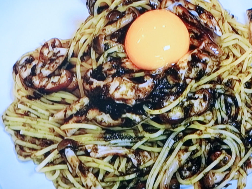 【きじまりゅうたの小腹すいてませんか？】きのこののりおかかパスタのレシピ・きじまりゅうた