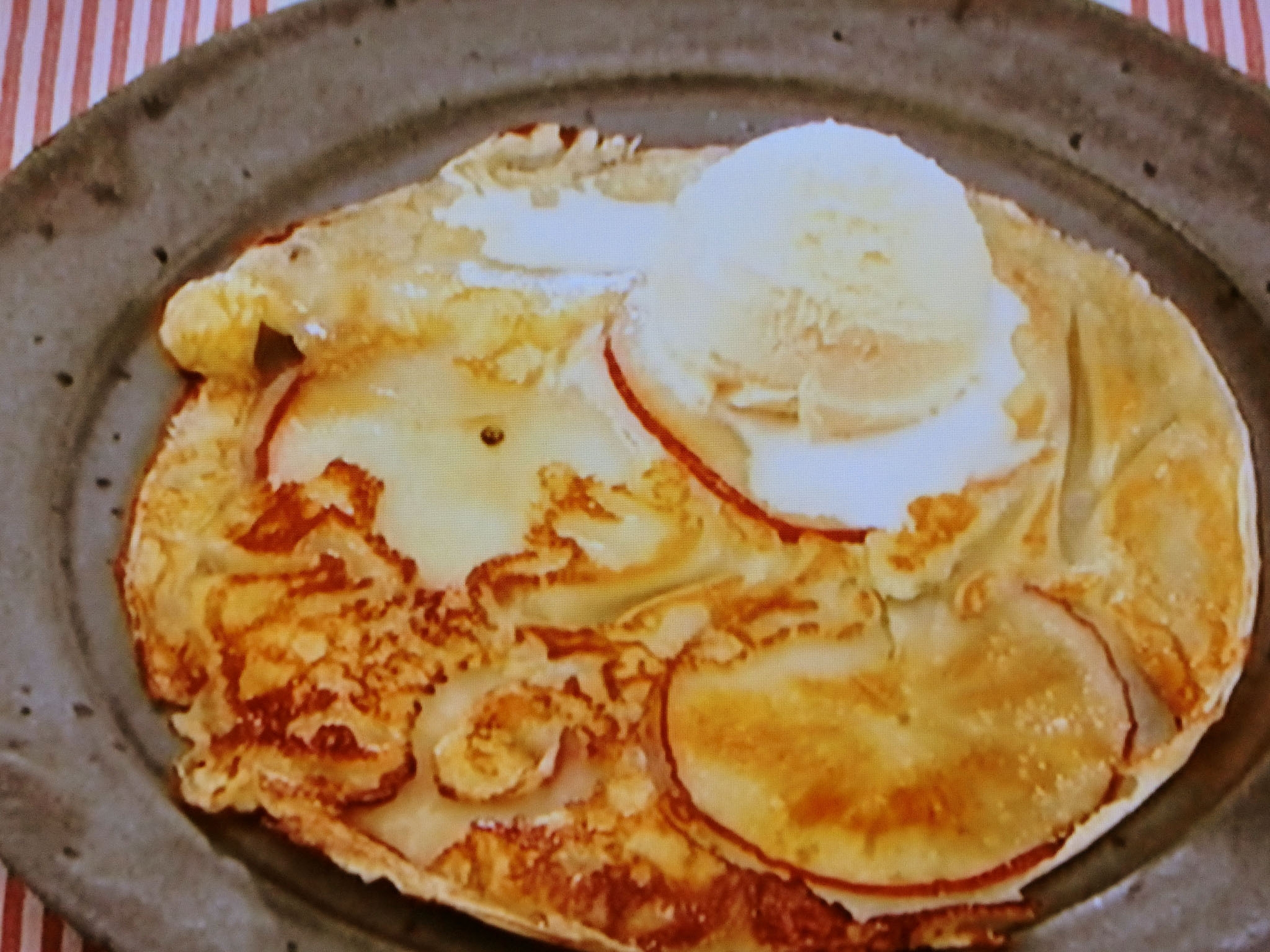 おかずのクッキング 焼きりんごのクレープ のレシピby土井善晴 11月28日 おさらいキッチン