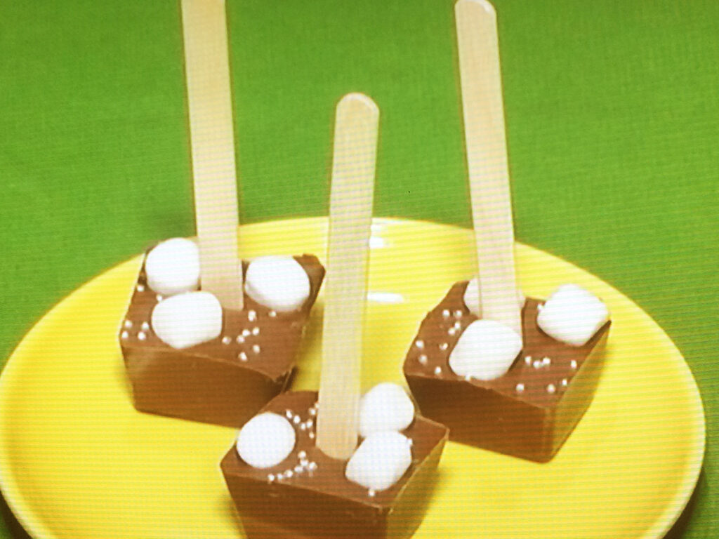 【ゴー！ゴー！キッチン戦隊クックルン】スティックチョコレートのレシピ