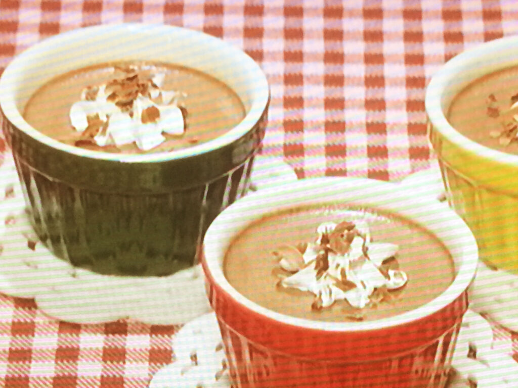 【ゴー！ゴー！キッチン戦隊クックルン】なめらか生チョコプリンのレシピ