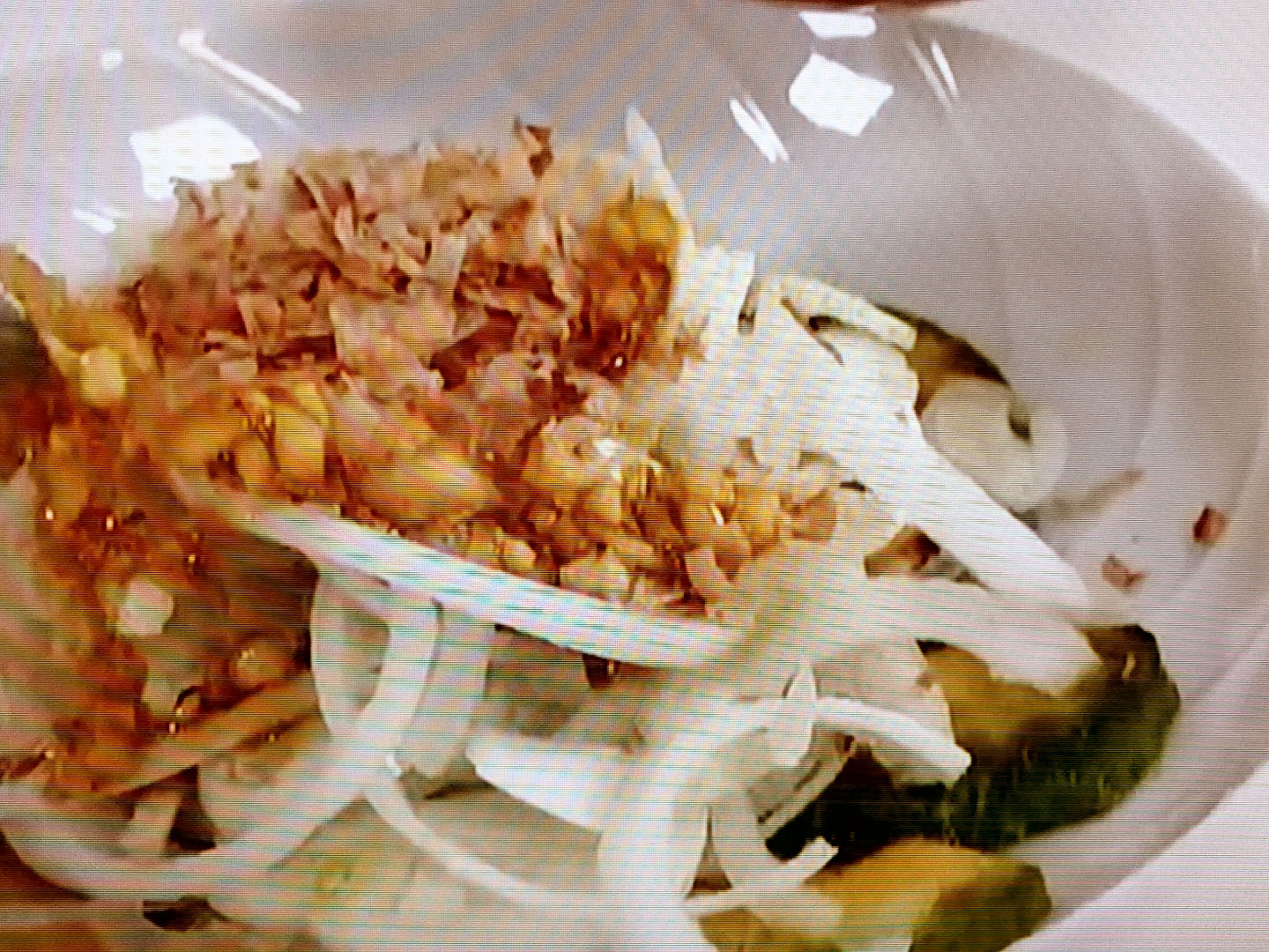 【クイズとくもり】焼きアボカドと新たまサラダのレシピ・クイズとくもり・牧野直子