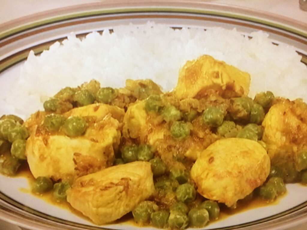 【キューピー３分クッキング】グリンピースと鶏胸肉のスパイスカレーのレシピ・ワタナベマキ