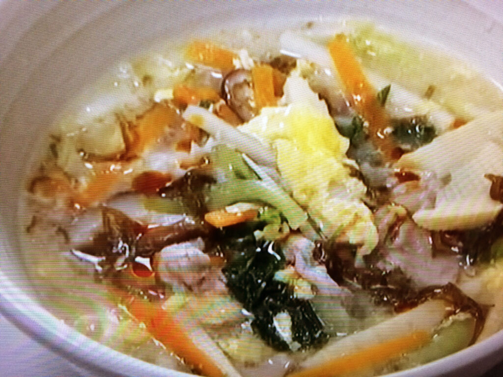 【クイズとくもり】もずく酢の酸辣湯（サンラータン）のレシピ・クイズとくもり・安井レイコ