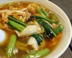 豚肉とチンゲンサイの 中華風スープ