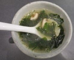豆苗とハムの中華風スープ