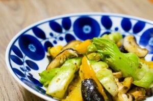 夏野菜と海鮮の翡翠炒め