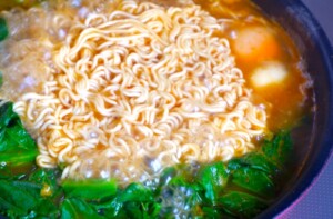 家事ヤロウのレシピ・鍋のシメ・サリ麺