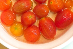 ウワサのお客さまのレシピ・赤パプリカとプチトマトのピクルス