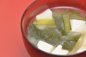 きょうの料理のレシピ・小松菜のフライパンみそ汁