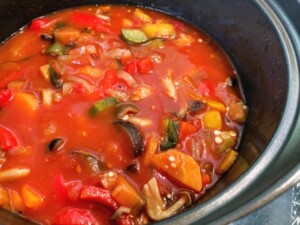 ヒルナンデスのレシピ・しっかり干しキノコのトマトスープ