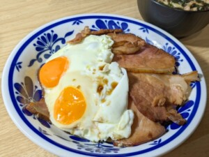 きょうの料理のレシピ・焼き豚目玉焼き丼