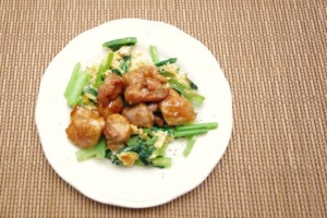きょうの料理ビギナーズのレシピ・鶏肉と小松菜の炒め物