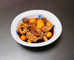 家事ヤロウのレシピ・小松菜と鶏モツの煮物