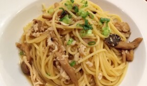 DAIGOも台所のレシピ・きのこの煮込み麺