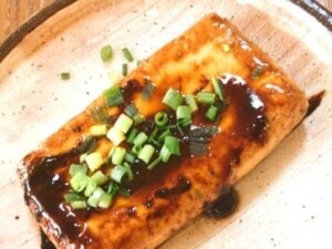 どさんこワイド179のレシピ・豆腐ステーキの味噌ニンニク添え