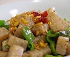 食卓のひみつのレシピ・コンニャクのホイコーロー風