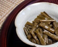 どさんこワイド179のレシピ・フキと椎茸のおふくろ煮