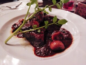 沸騰ワード10のレシピ・牛肉の赤ワイン煮(ブッフ・ブルギニヨン)