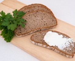 あさイチのレシピ・ライ麦パン わさびたらこマヨネーズ
