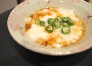 男子ごはんのレシピ・オクラととろろのごま酢和え