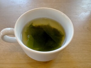 男子ごはんのレシピ・わかめとしょうがのスープ