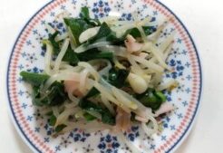 相葉マナブのレシピ・もやしとわかめとにんにくの炒めもの
