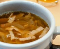相葉マナブのレシピ・玉ねぎ麴のオニオンスープ