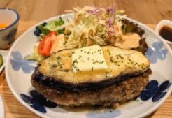 食卓のひみつのレシピ・ナスとひき肉のガーリックバターステーキ