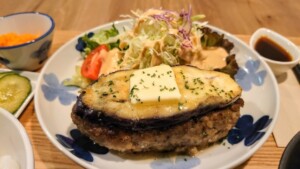 食卓のひみつのレシピ・ナスとひき肉のガーリックバターステーキ
