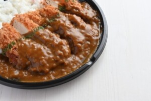ZIPのレシピ・ブロッコリー炊き込みごはんの超ビッグカツ丼
